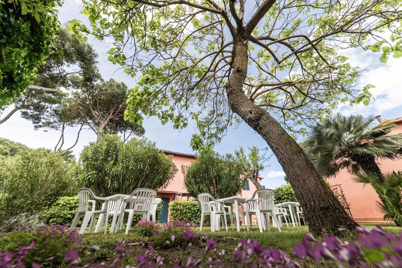 Camping Village Bocche D'Albegna Albinia Esterno foto