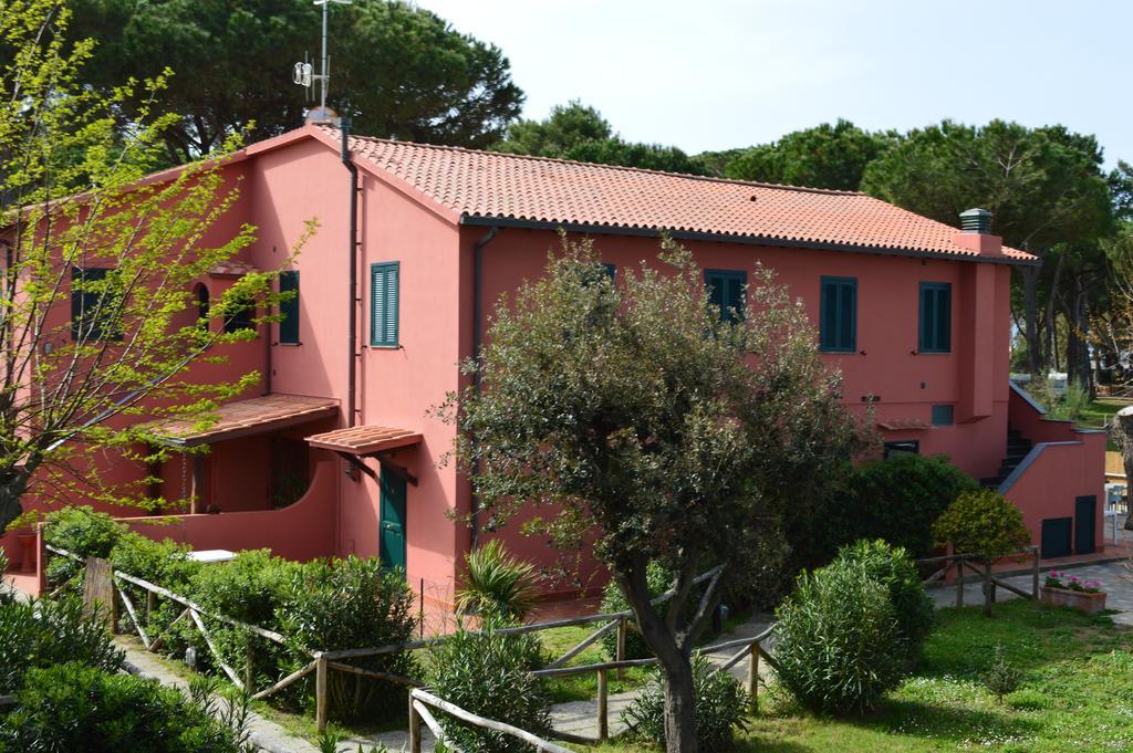 Camping Village Bocche D'Albegna Albinia Esterno foto